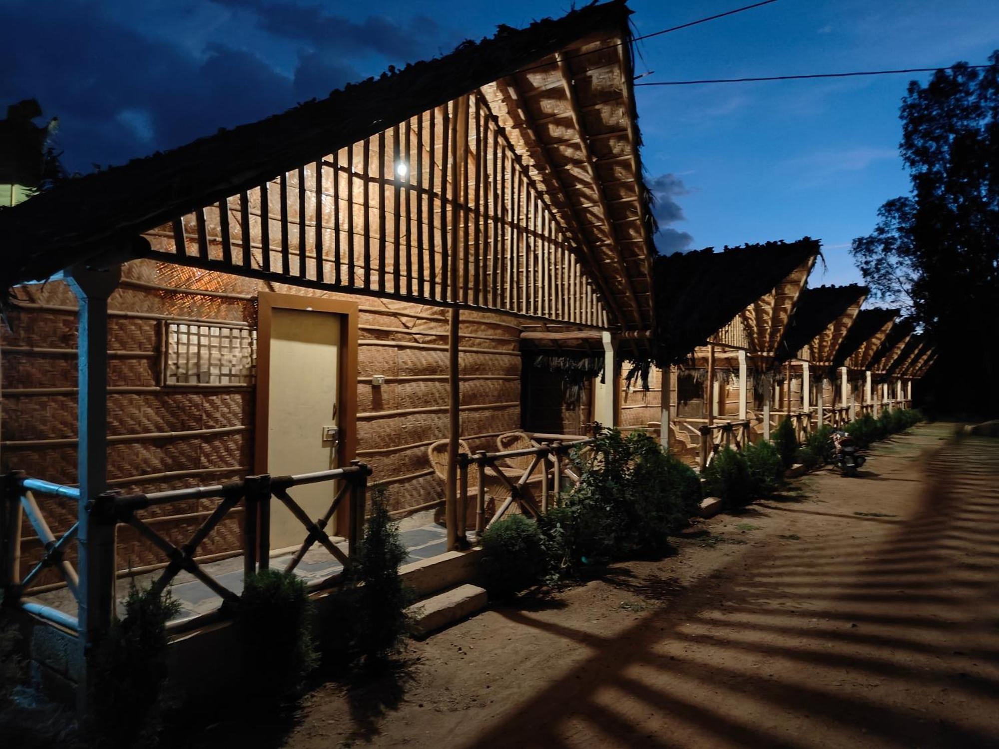 Lazy Panda Hotel Hampi Exterior foto